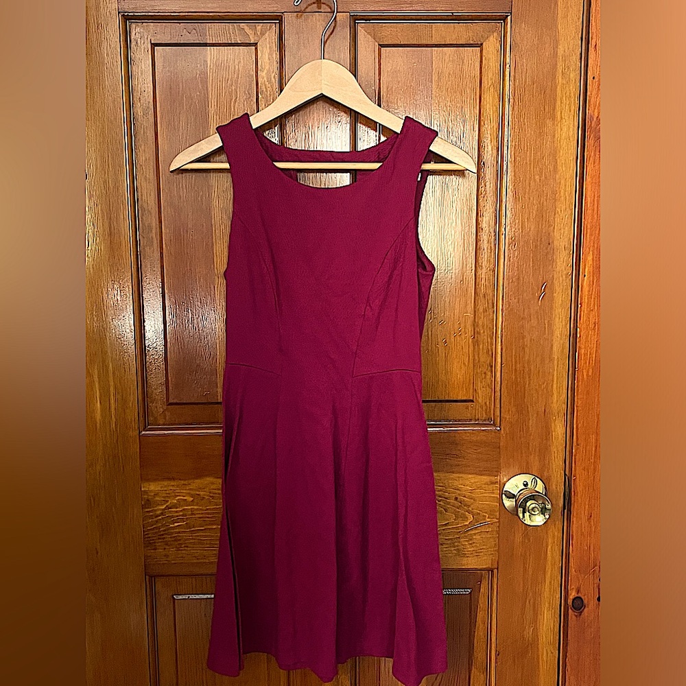 LC Lauren Conrad women’s dark red dress